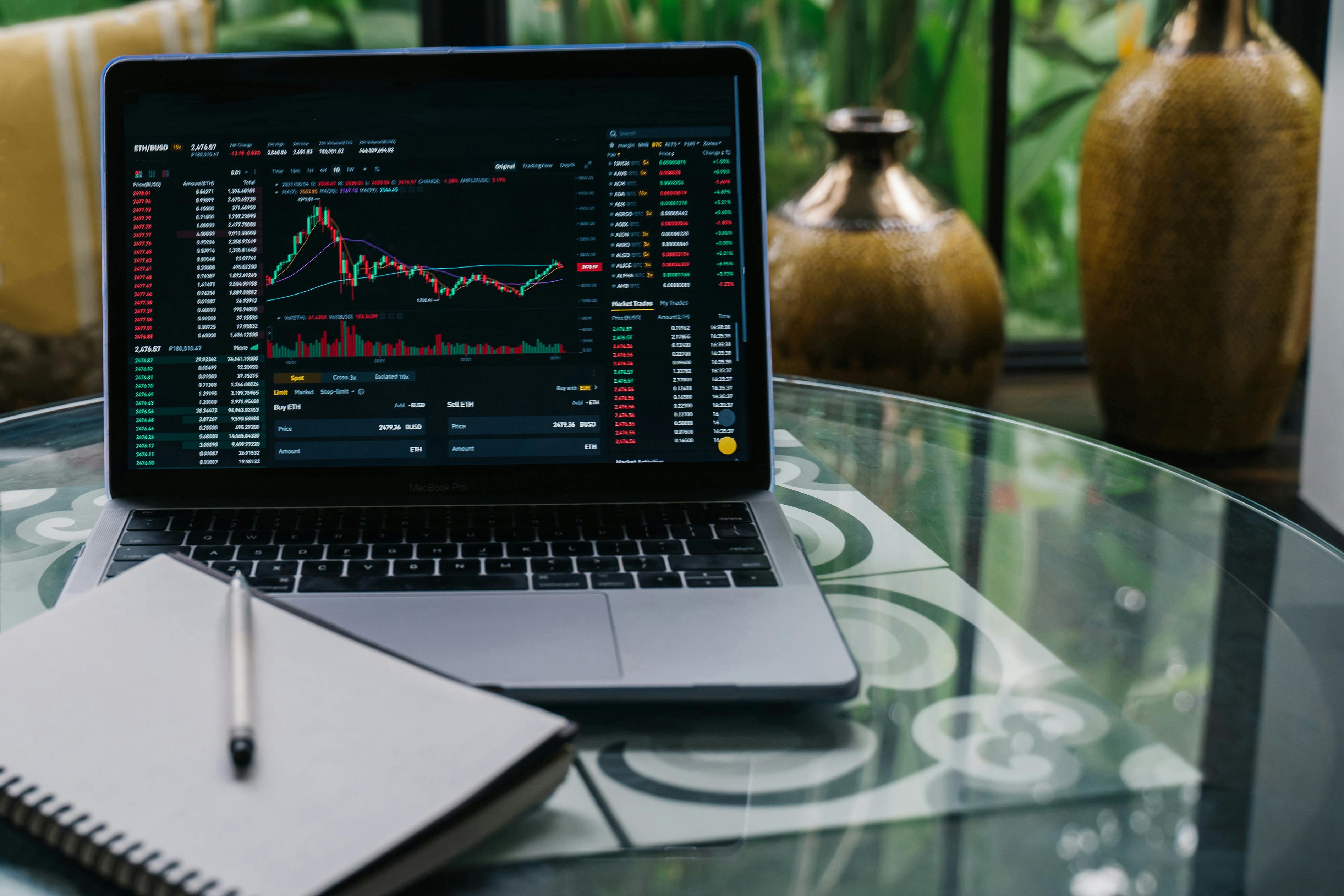 Short Squeeze Scenarios: How Leveraged Positions Could Propel ETH/USD Higher
